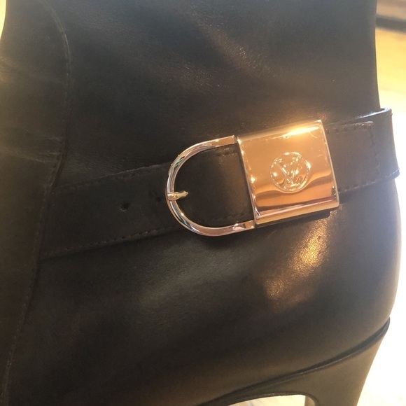 Louis Vuitton Black Heeled Booties Women's Size 38 in EUC- STUNNING! - Picture 3 of 12